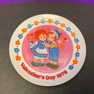VINTAGE RAGGEDY ANN AND ANDY 1978 VALENTINES DAY COLLECTOR PLATE